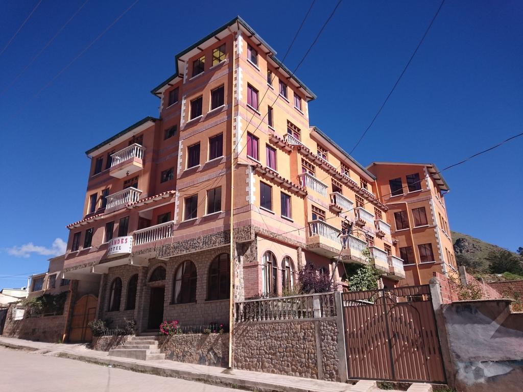 Hostal Real Los Andes Del Lago Copacabana  Eksteriør billede